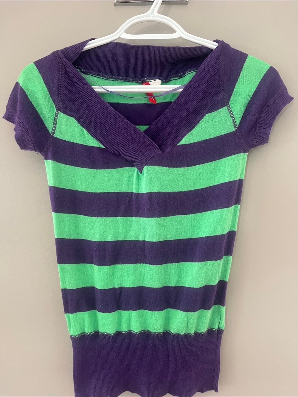 Y2K H&M 2000’s Striped V-Neck Short Sleeve Top in Purple and Green